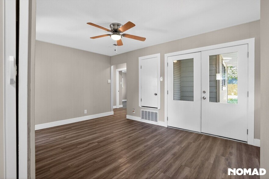 Building Photo - 1623 Harness Ln