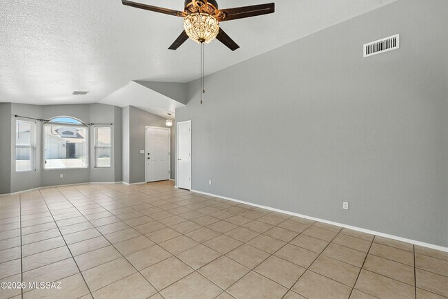 Building Photo - 7997 E Snakeroot Dr