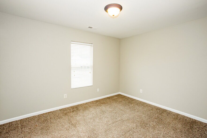 Building Photo - 9332 Macquarie Ln