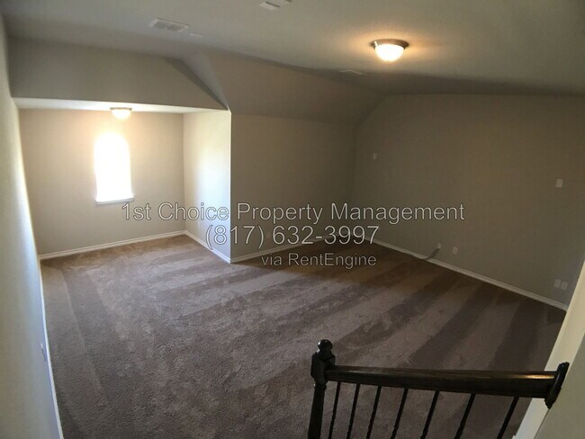 Building Photo - 5913 Richmond Dr