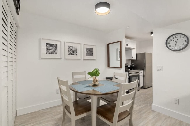 Building Photo - 2360 SW Archer Rd