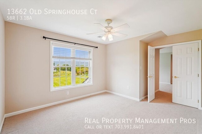 Building Photo - 13662 Old Springhouse Ct