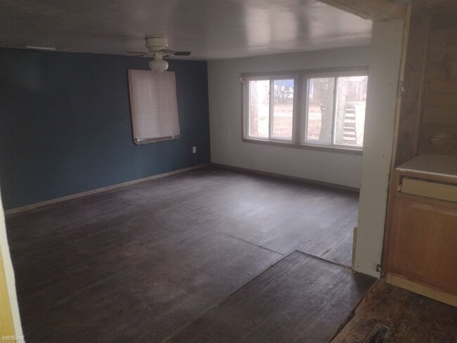 Building Photo - 2 br, 1 bath House - 473 Myrtle Street