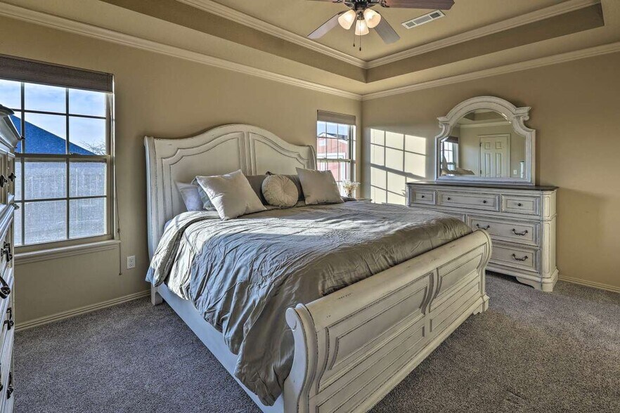 Building Photo - 450 Remson Ln