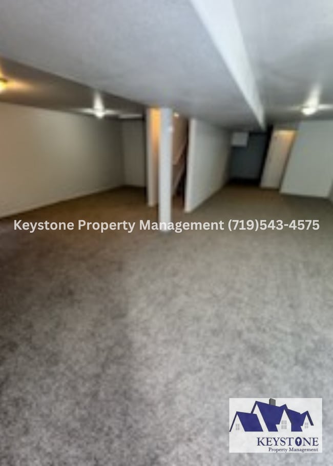 Building Photo - Back on the Market – 3 Bed / 3 Bath House in Pueblo West | $1,800