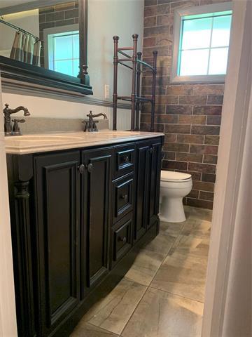 Building Photo - 1012 S Maurice Ave