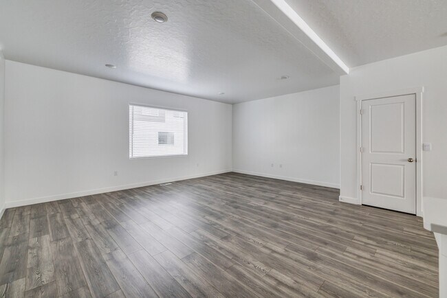 Building Photo - 413 S 1110 W