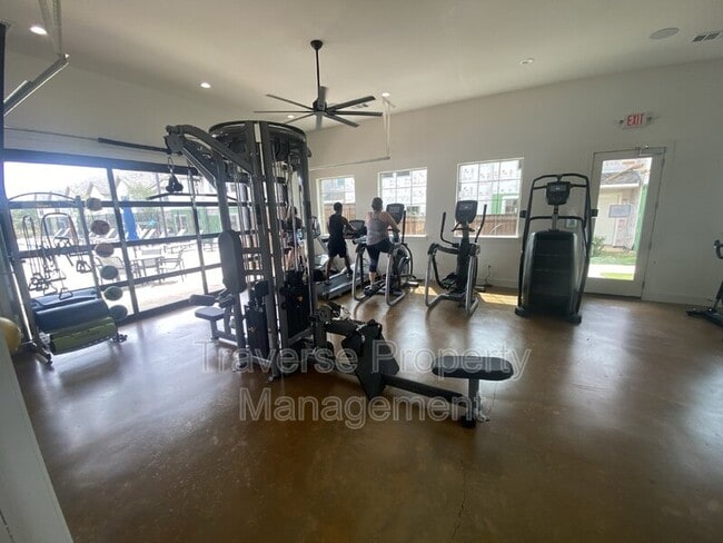 Building Photo - 115 Peach Orchard Ln