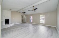 Building Photo - 13843 Rosetta Dr