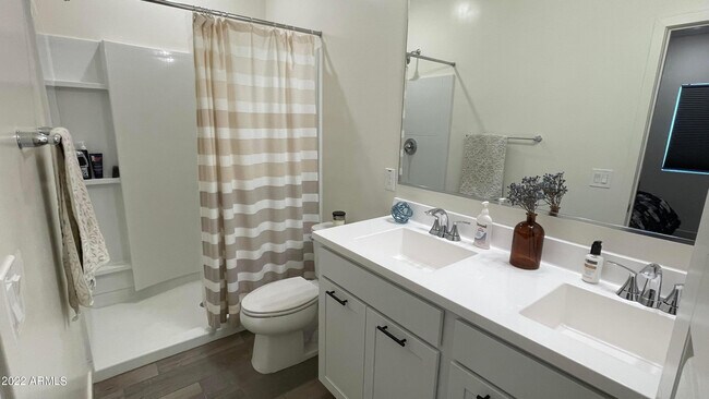 Building Photo - 19460 N 27th Pl