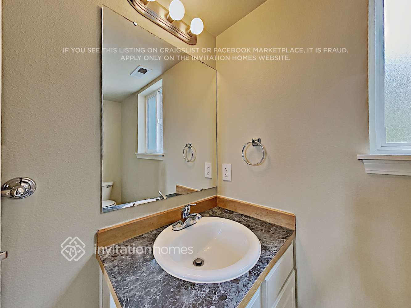 Building Photo - 2225 23rd St Pl SE