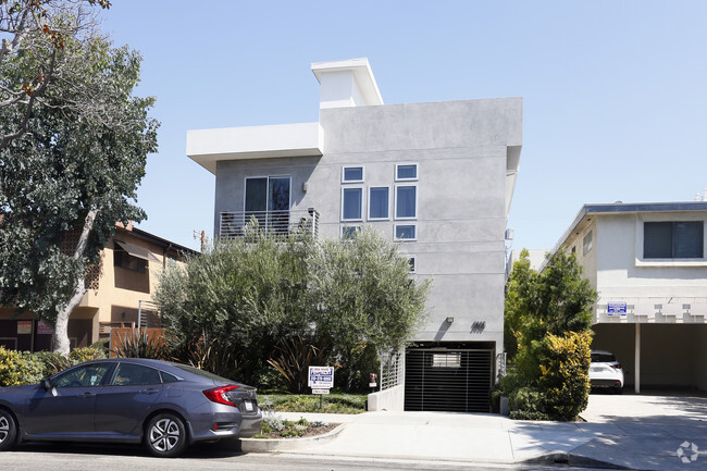 Building Photo - Lido Apartments - 3630 Mentone Ave