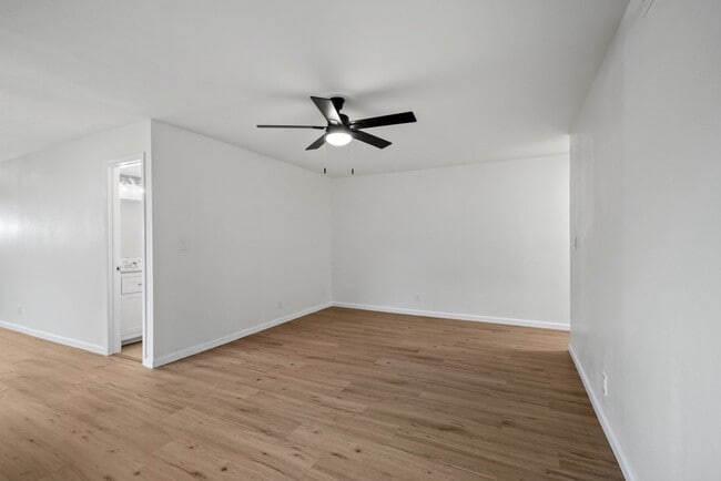 Building Photo - 441-443 Pheasant Ln - 443 Pheasant Ln. Santa Rosa, CA 95403