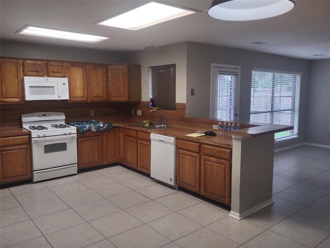 Building Photo - 306 Ivy Glen Ct