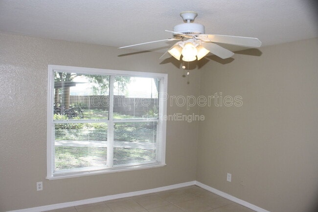 Building Photo - 7606 Pissarro Dr