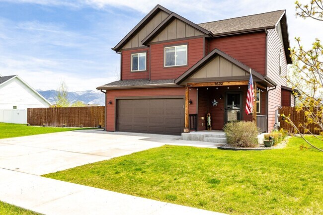 Building Photo - Beautiful home in Ryen Glenn with Fantasti...