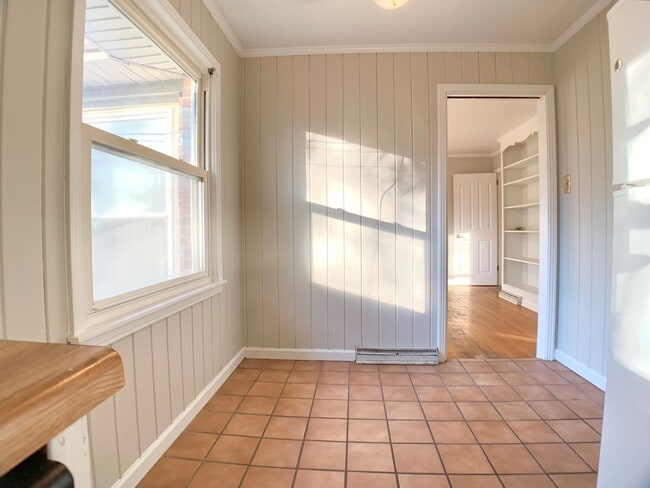 Building Photo - 30 Bunker Hill Rd