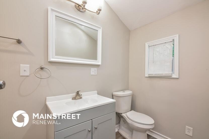 Building Photo - 295 Highland Cir