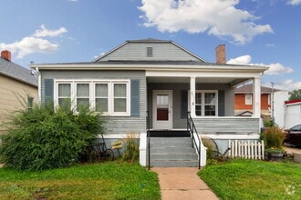 Building Photo - 316 E 20th St