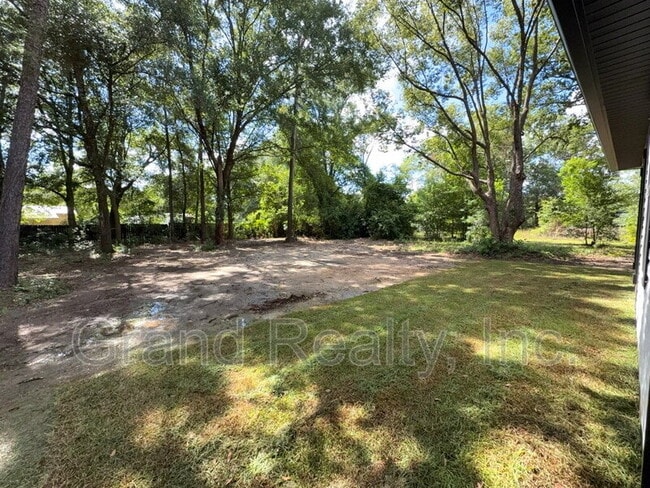 Building Photo - 5141 W Spencer Field Rd