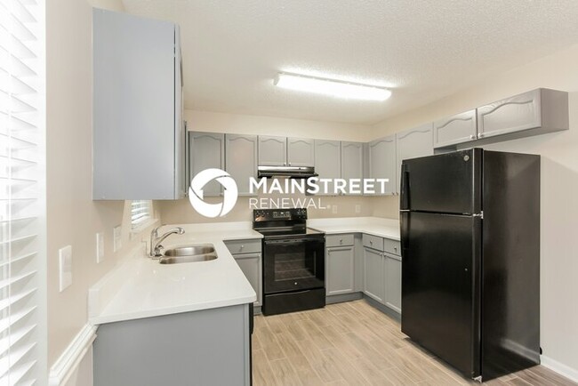 Building Photo - 2217 Genesis Dr