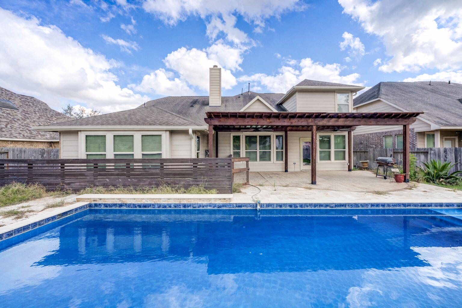 Building Photo - 4731 Autumn Pine Ln