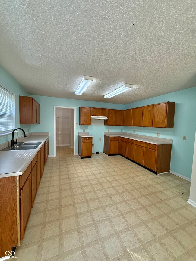 Building Photo - 10605 Carrie Ln