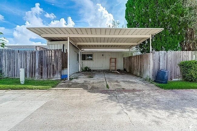 Building Photo - 13159 High Star Dr