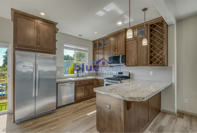 Building Photo - 7761 NE Mary Beth Ln
