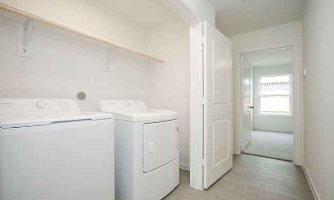 Building Photo - 6819 Flowering Ginger Ln