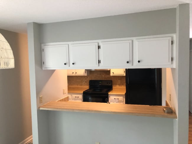 Building Photo - 11458 N Oak Trafficway