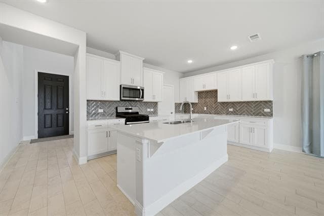 Building Photo - 500 Portina Dr