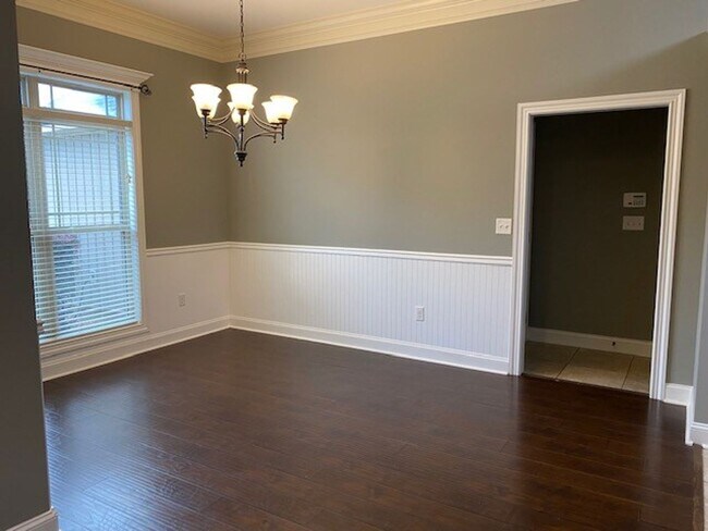 Building Photo - Elegant 4BD/2BA Home in the Charming Laurel Brooke Neighborhood, Valdosta, GA!