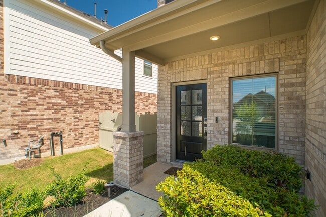 Building Photo - 10539 Preserve Wy