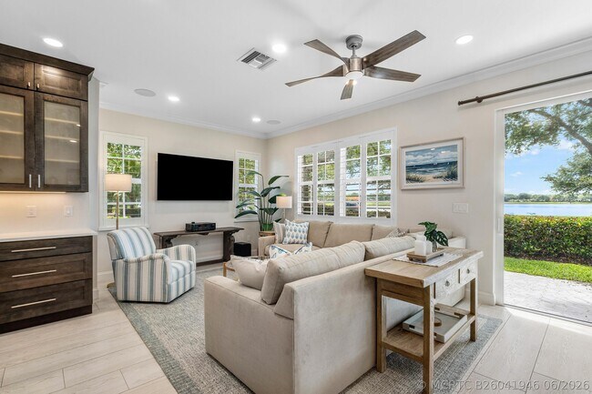 Building Photo - 550 Tomahawk Ct