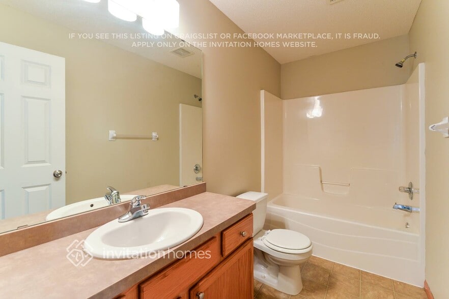 Building Photo - 13312 Tulip St NW