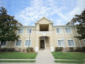 Building Photo - 3/2 Condo in Villages of Bloomingdale