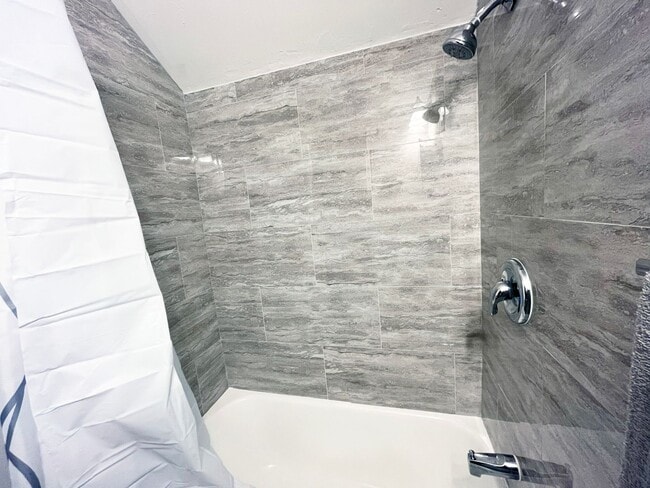 Building Photo - 3923 Bluestone Rd