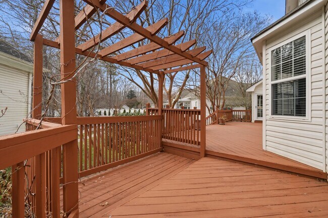 Building Photo - Freshly Renovated & Ready NOW! A First-Time Rental in Castleton! Pet Friendly - Fenced Yard - Gre...