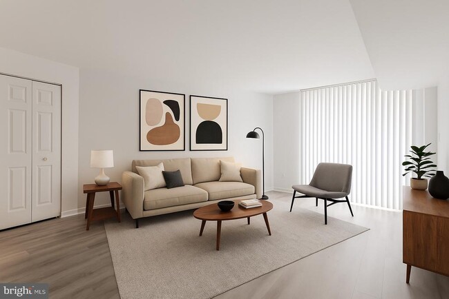 Building Photo - 601 24th St NW