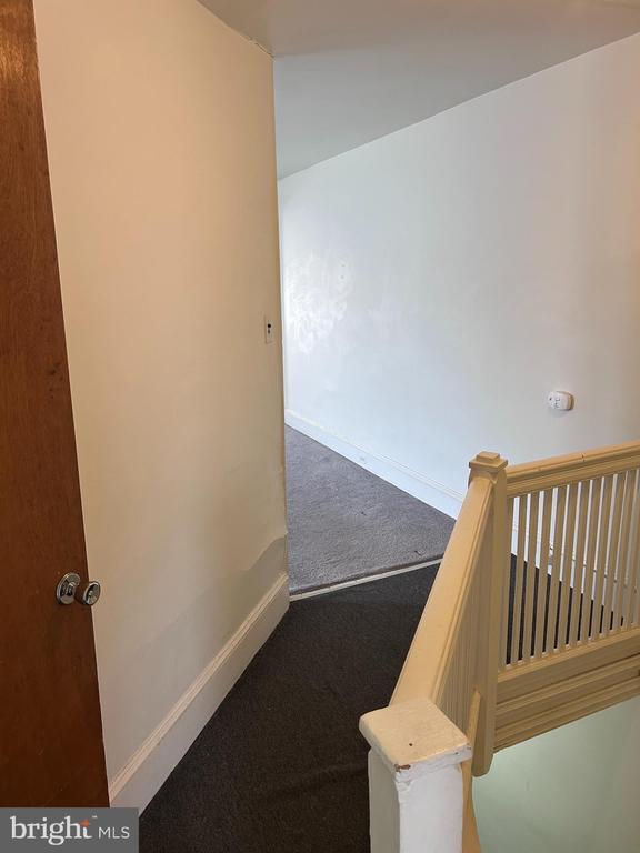 Building Photo - 913 Fayette St