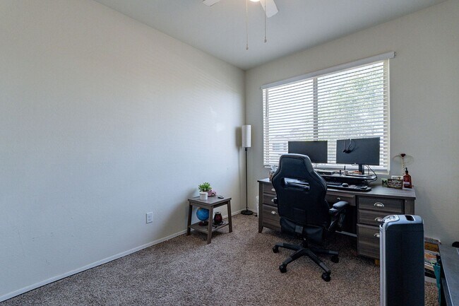 Building Photo - Serene 3-Bedroom 2-Bath 3 Car Garage Retre...