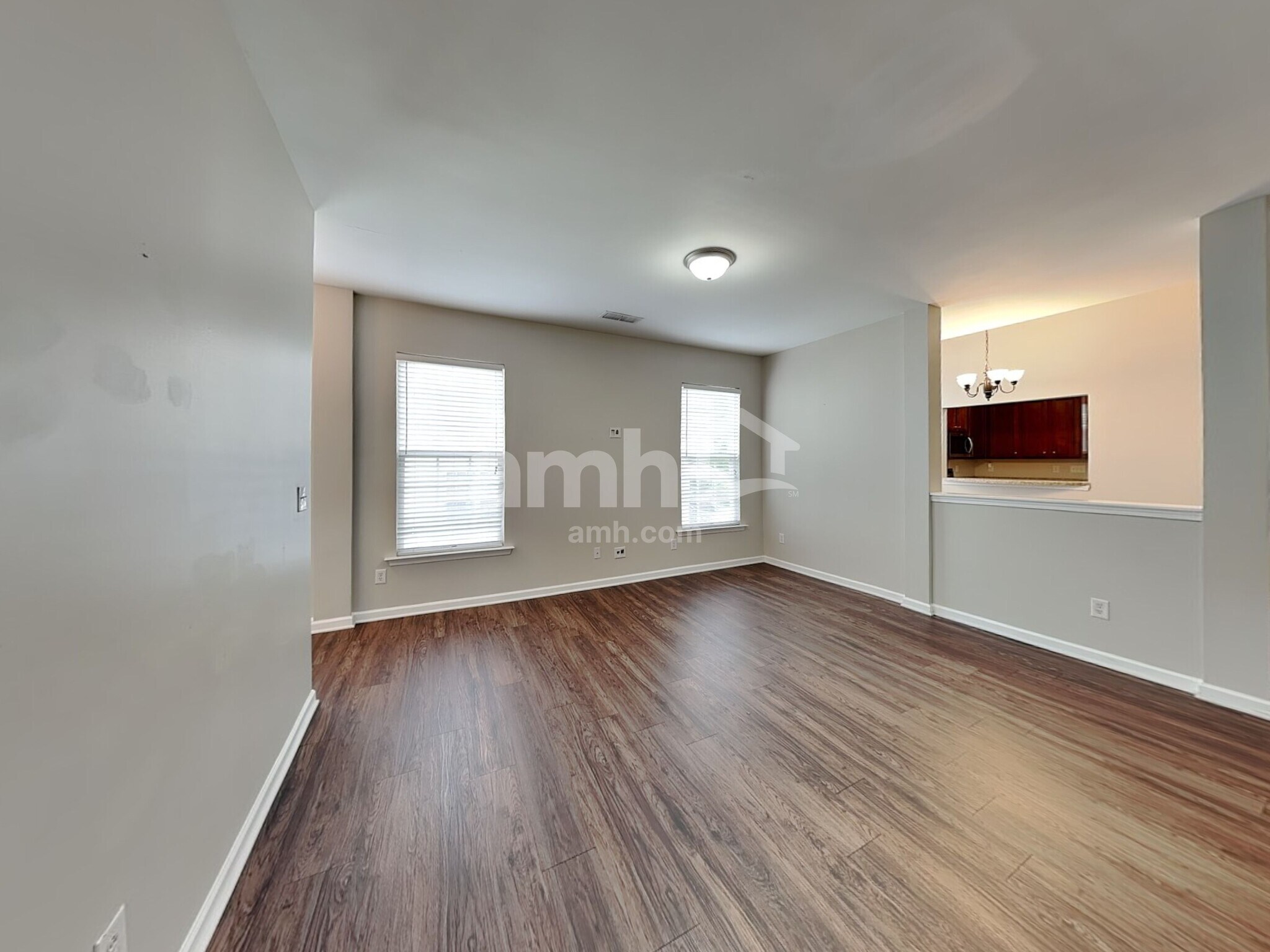Building Photo - 5027 Abercromby St