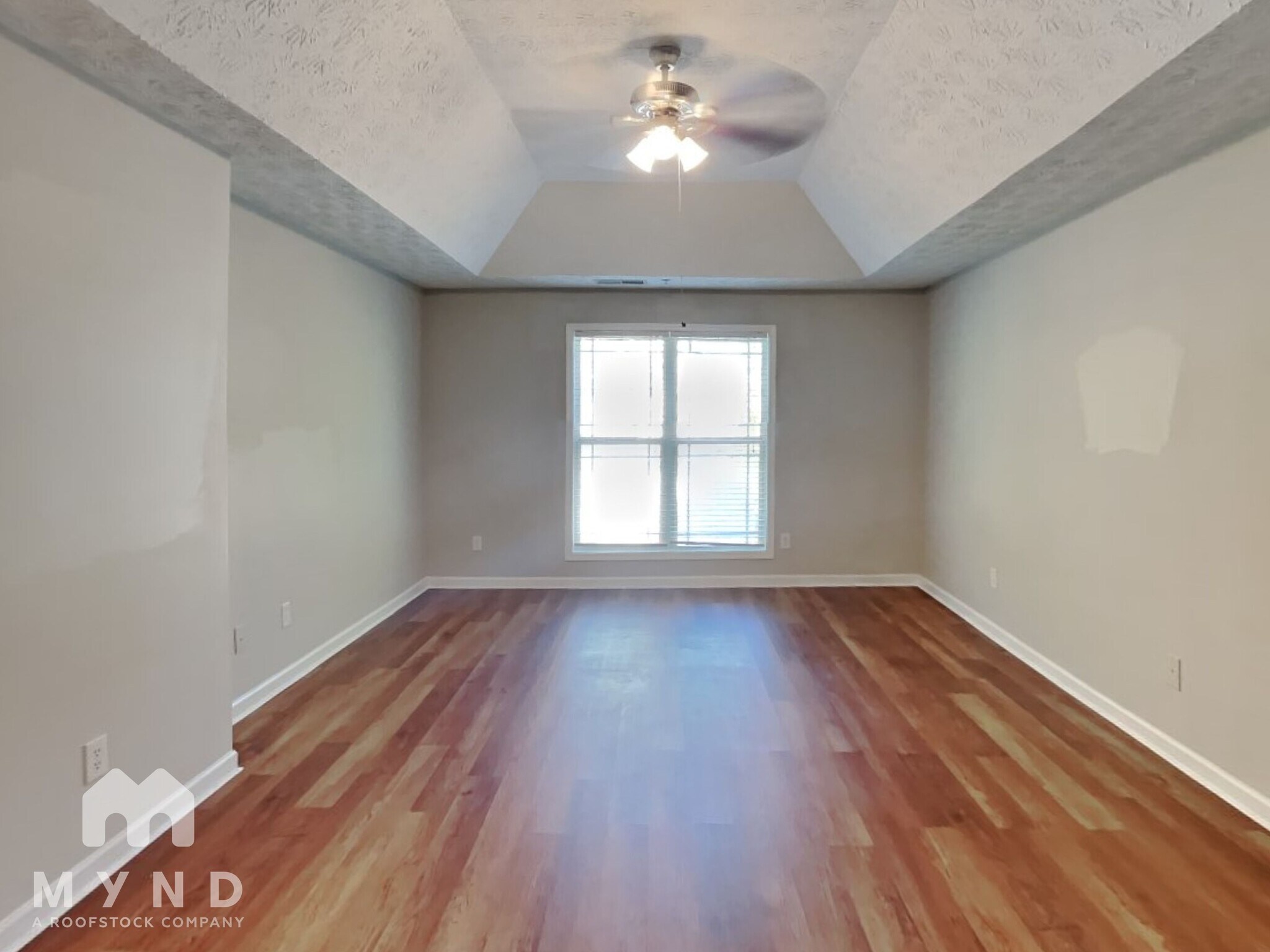 Building Photo - 2013 Briar Creek Ct NE