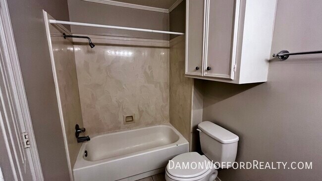 Building Photo - 120 Bellegrove Cir