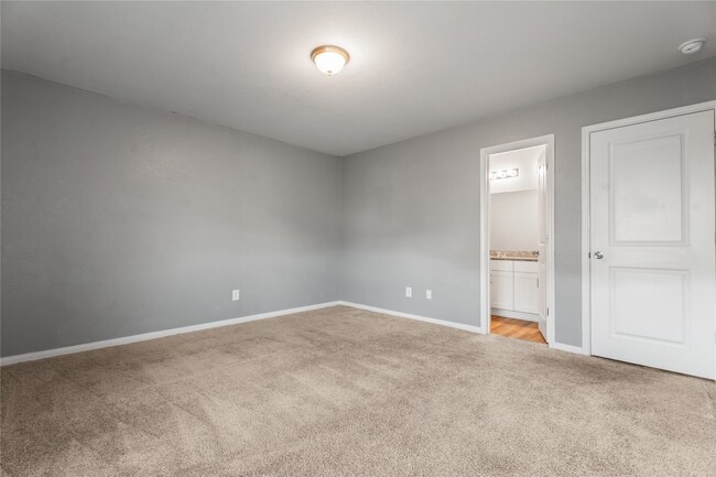 Building Photo - 15638 Del Norte Dr