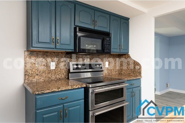 Building Photo - 7884 Huguenot Ct