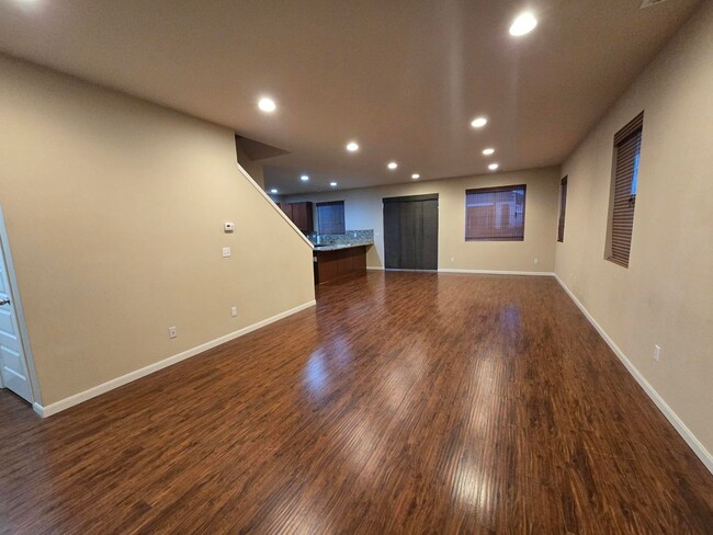 Building Photo - 4 Bedroom, 3 Bathroom House!