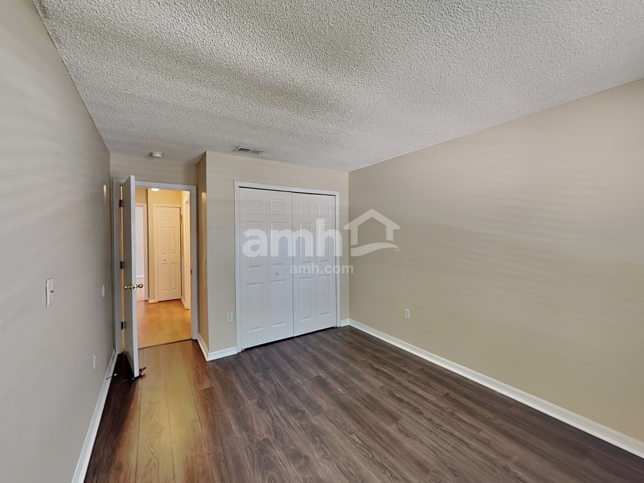 Building Photo - 116 Placid Woods Ct