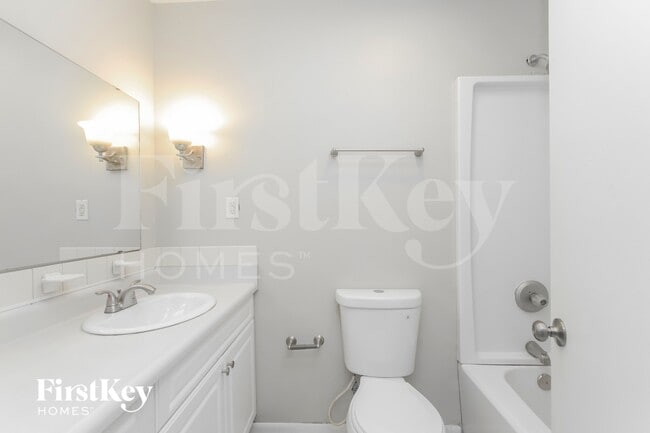 Building Photo - 3337 Yuma Ct